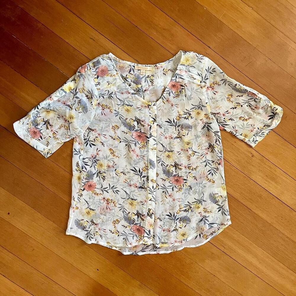 Skies Are Blue Sheer Architectural White Floral 3/4 Sleeve Blouse, Size Small
